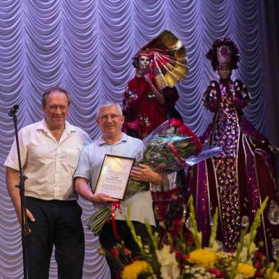 Концерт 20 летие "Шоу великанов"
